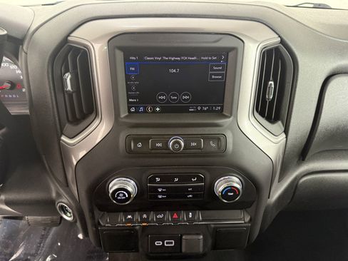 Used 2023 GMC Sierra 1500 Pro w/ Graphite Edition AWD/4WD image 18