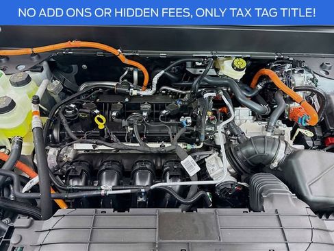 New 2025 Ford Maverick XL image 27