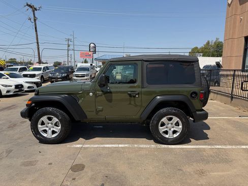 Used 2021 Jeep Wrangler Sport AWD/4WD image 8