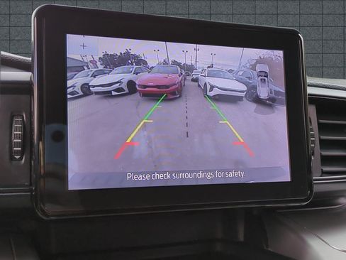 Used 2021 Ford Explorer XLT image 20