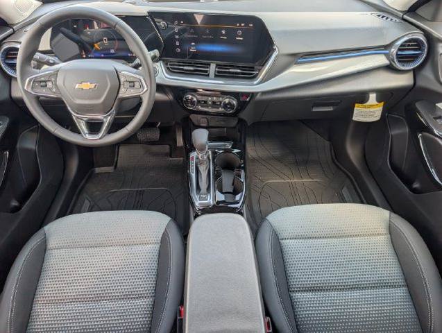 New 2026 Chevrolet Trax LT w/ Driver Confidence Package FWD image 7