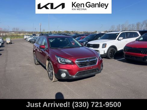 Used 2018 Subaru Outback 3.6R Limited image 3