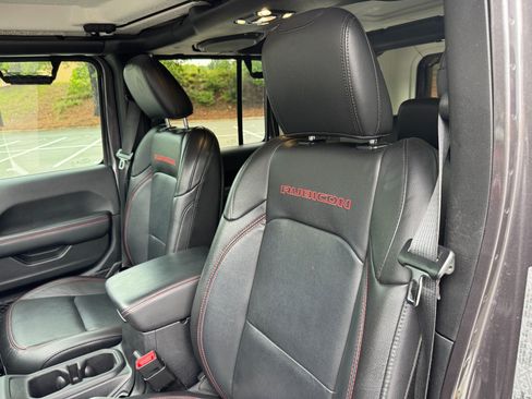 Used 2020 Jeep Wrangler Unlimited Rubicon AWD/4WD image 30