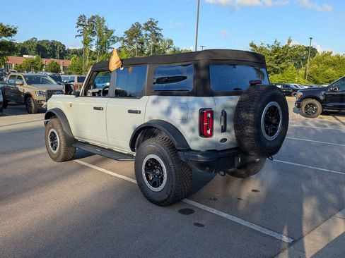 Certified 2022 Ford Bronco Badlands AWD/4WD image 6