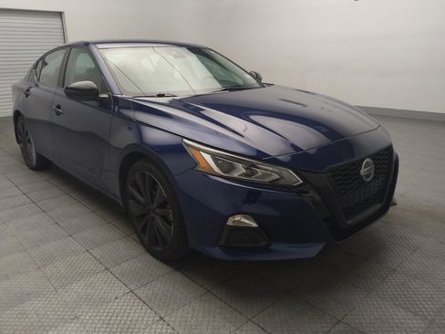Used 2020 Nissan Altima 2.5 SR FWD image 13
