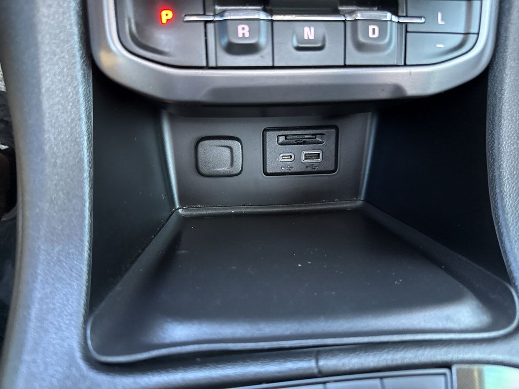 Used 2020 GMC Acadia AT4 w/ Driver Alert Package II AWD/4WD image 28