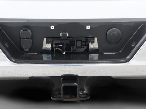 Used 2025 Chevrolet Silverado 2500 LT w/ Convenience Package image 36