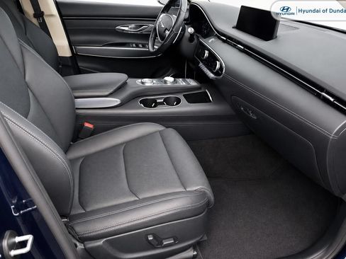 Used 2022 Genesis GV70 2.5T w/ Select Package AWD/4WD image 8