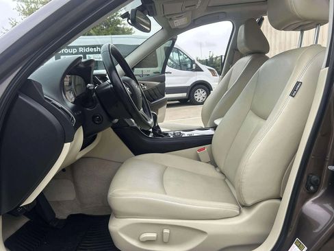 Used 2017 INFINITI Q50 3.0t Premium w/ 3.0T Premium Plus Package image 11