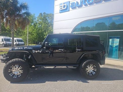 Used 2015 Jeep Wrangler Unlimited Sport w/ Quick Order Package 24S AWD/4WD image 3