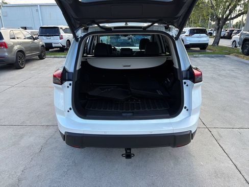 Used 2026 Nissan Rogue SV AWD/4WD image 35