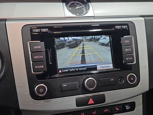 Used 2014 Volkswagen CC R-Line image 17