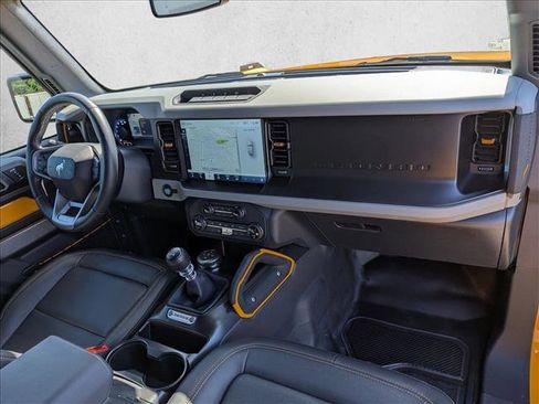 Used 2022 Ford Bronco Badlands w/ Sasquatch Package AWD/4WD image 19