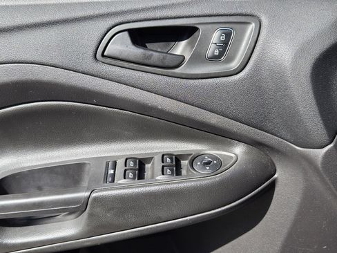 Used 2018 Ford Escape S FWD image 11