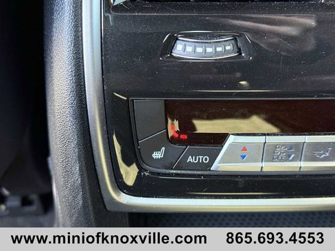 Used 2022 BMW X7 M50i w/ Luxury Seating Package image 40