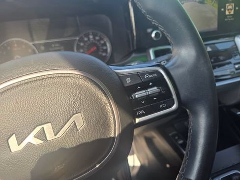 Used 2023 Kia Sorento S FWD image 16