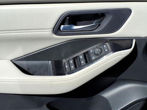 New 2026 Nissan Rogue SV w/ SV Premium Package image 13