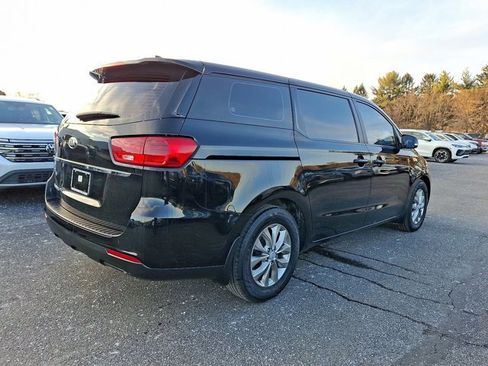 Used 2019 Kia Sedona L image 8