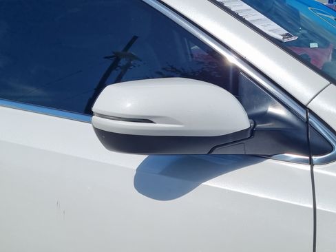 Used 2020 Honda CR-V EX-L image 10