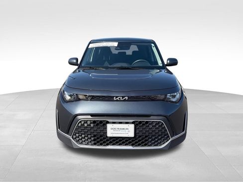 Used 2025 Kia Soul LX w/ LX Technology Package FWD image 3