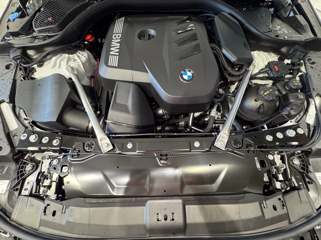 Used 2026 BMW 530i xDrive w/ M Sport Package AWD/4WD image 31