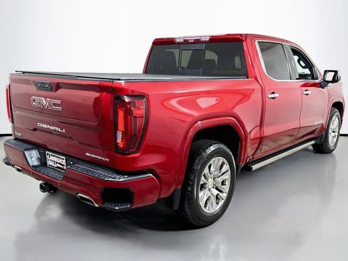 Certified 2022 GMC Sierra 1500 Denali w/ Technology Package AWD/4WD image 4