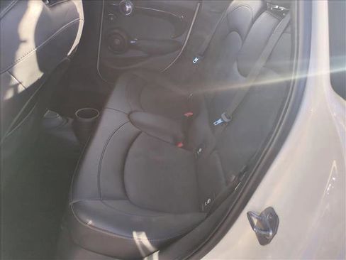 Used 2019 MINI Cooper S w/ Premium Package image 18