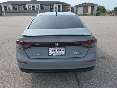 Used 2024 Honda Accord Sport image 12