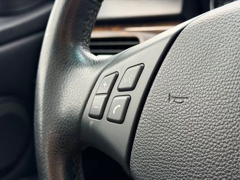 Used 2006 BMW 330xi Sedan image 8