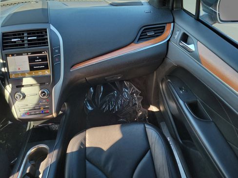 Used 2017 Lincoln MKC Reserve image 20