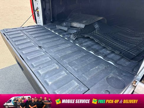 Used 2023 GMC Sierra 3500 Denali w/ Technology Package AWD/4WD image 21