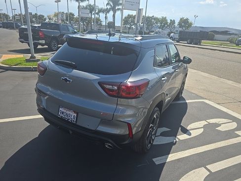 Used 2024 Chevrolet TrailBlazer RS w/ Convenience Package image 9