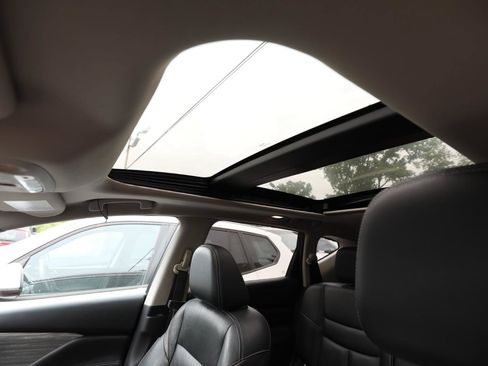 Used 2016 Nissan Murano SL w/ SL Technology Package AWD/4WD image 18