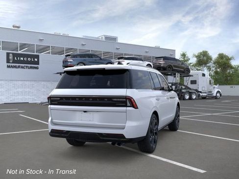 New 2026 Lincoln Navigator Black Label AWD/4WD image 8