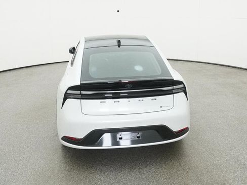 New 2026 Toyota Prius Plug-In Hybrid FWD image 18