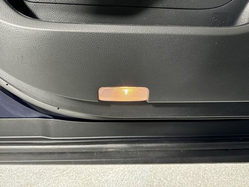 Used 2023 Toyota Highlander Platinum image 21