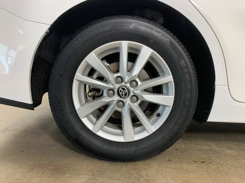 Used 2025 Toyota Camry LE image 38