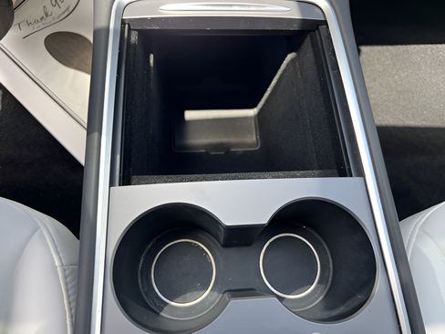 Used 2022 Tesla Model 3 Long Range AWD/4WD image 19