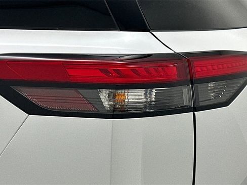 New 2025 Nissan Pathfinder Platinum w/ Cargo Package image 24