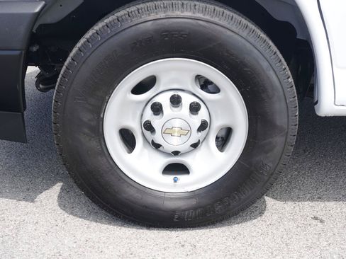 New 2026 Chevrolet Express 2500 w/ Driver Convenience Package RWD image 10