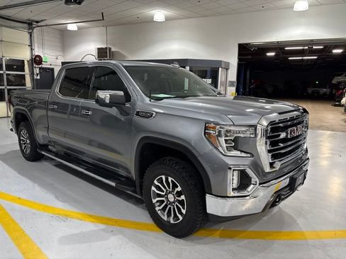 Used 2019 GMC Sierra 1500 SLT w/ SLT Premium Plus Package AWD/4WD image 4