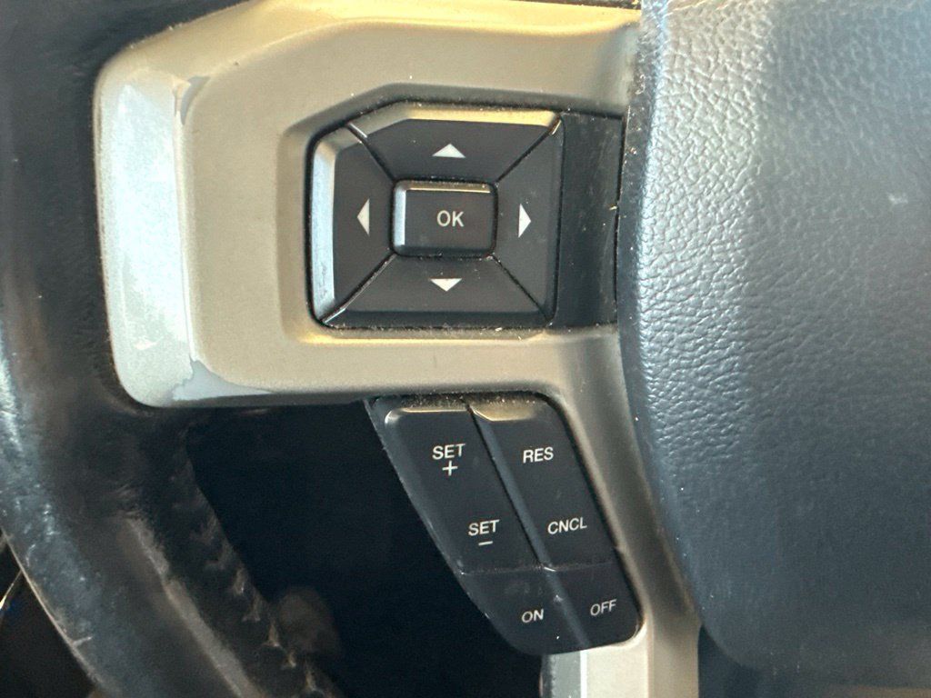 Used 2019 Ford F150 Lariat w/ Equipment Group 502A Luxury AWD/4WD image 17