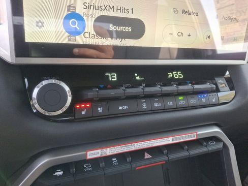 New 2025 Toyota Tundra Platinum AWD/4WD image 13