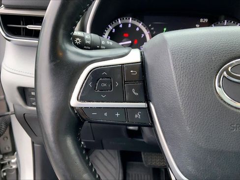 Used 2022 Toyota Highlander Limited image 23