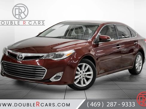 Used 2014 Toyota Avalon XLE FWD image 1