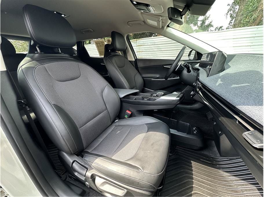 Used 2024 Kia EV6 Light AWD/4WD image 4