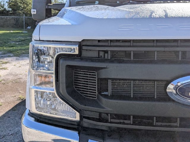 Used 2022 Ford F350 XL w/ Power Equipment Group AWD/4WD image 9