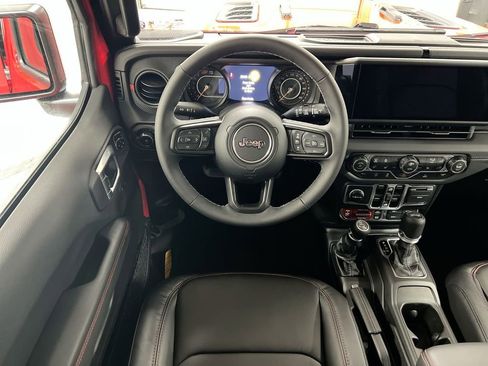 New 2026 Jeep Wrangler Unlimited Rubicon image 18