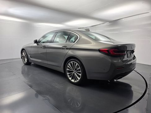 Used 2021 BMW 530i RWD image 6