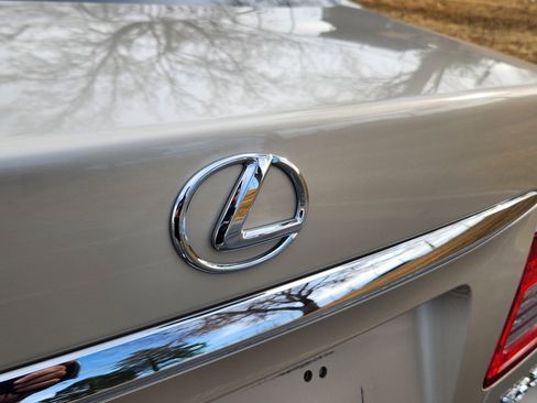 Used 2012 Lexus ES 350 350 image 17